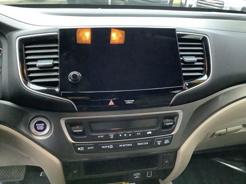 Used 2022 Honda Pilot Special Edition image 13