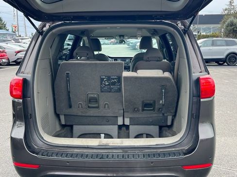 Used 2016 Kia Sedona LX w/ LX Convenience Package image 12