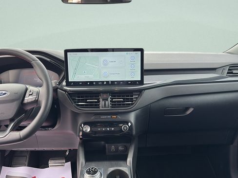 Used 2024 Ford Escape ST-Line w/ Equipment Group 301A image 15