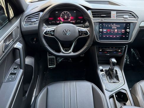 Used 2023 Volkswagen Tiguan SE R-Line FWD image 13
