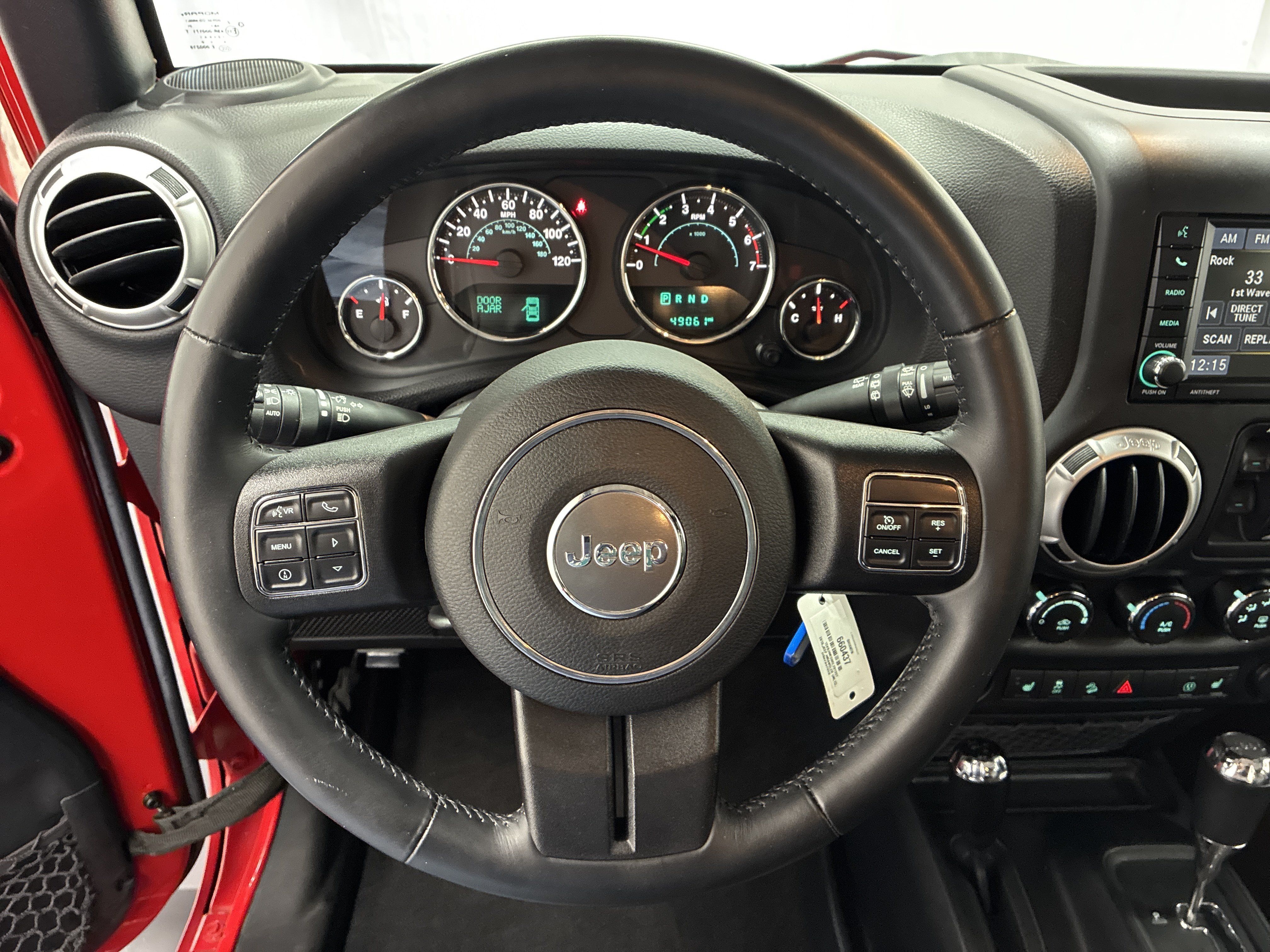 Used 2016 Jeep Wrangler Unlimited Sahara w/ Dual Top Group AWD/4WD image 19