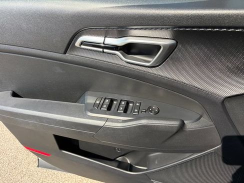 Certified 2023 Kia Sportage LX FWD image 4