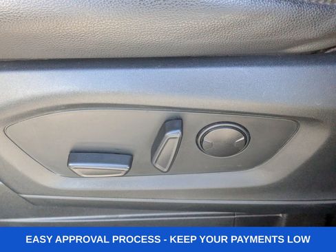 Used 2022 Ford Explorer Limited image 27