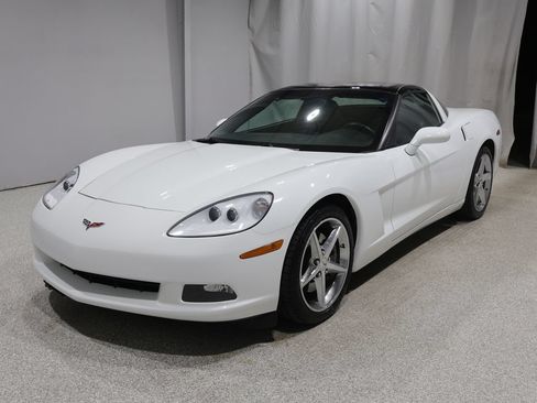 Used 2012 Chevrolet Corvette Coupe RWD image 7