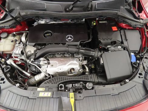 Certified 2023 Mercedes-Benz GLA 250 image 27