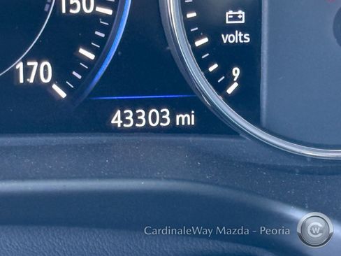 Used 2024 Buick Enclave Avenir w/ Avenir Technology Package image 20