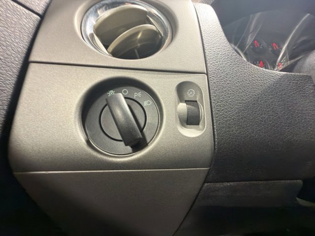 Used 2004 Ford F150 XLT AWD/4WD image 18