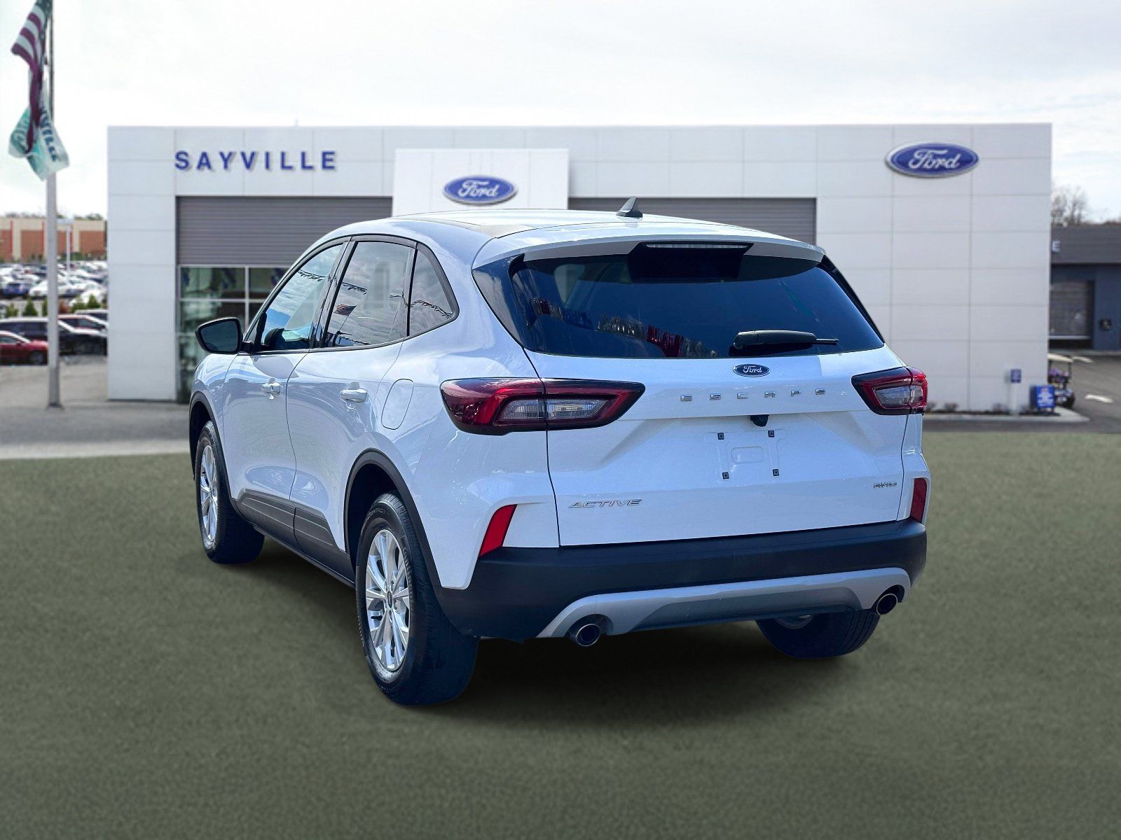 Used 2025 Ford Escape Active AWD/4WD image 4