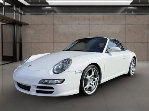 Used 2006 Porsche 911 Carrera 4 image 2