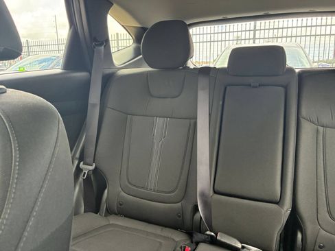 Used 2025 Hyundai Tucson SEL AWD/4WD image 36