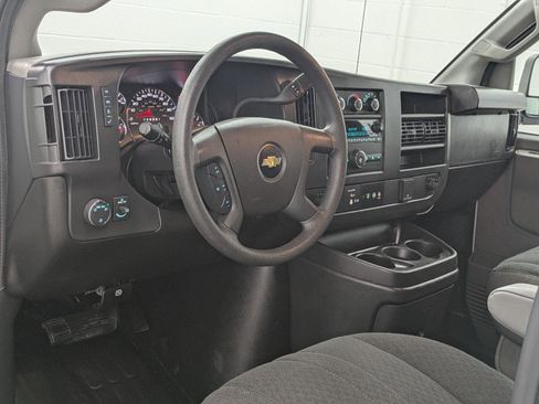 Used 2024 Chevrolet Express 2500 w/ Driver Convenience Package image 4