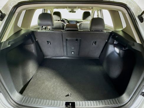 Used 2025 Volkswagen Taos SE image 24