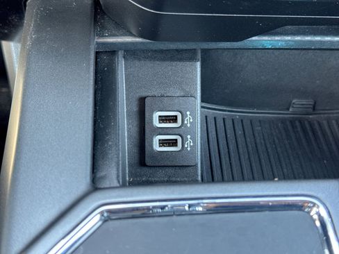 Used 2019 Ford F150 XLT w/ Equipment Group 302A Luxury AWD/4WD image 37