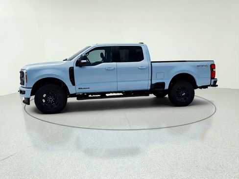 New 2026 Ford F250 Lariat w/ Black Appearance Package AWD/4WD image 4