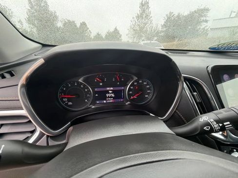 Used 2022 Chevrolet Equinox Premier FWD image 27