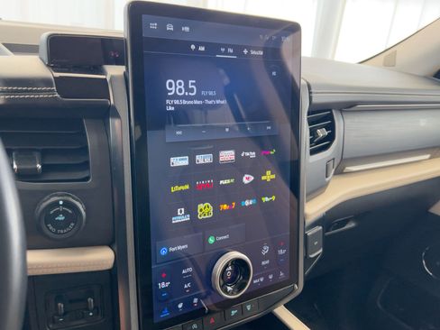 Used 2024 Ford Expedition Max Platinum image 24