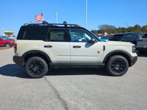 New 2025 Ford Bronco Sport Badlands w/ Badlands Tech Package AWD/4WD image 3