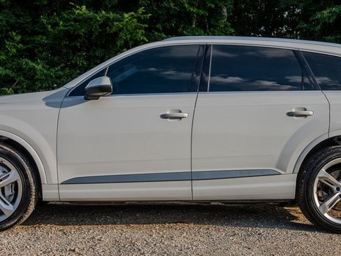 Used 2019 Audi Q7 3.0T Prestige w/ Prestige Package AWD/4WD image 2