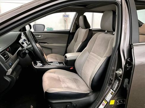 Used 2017 Toyota Camry XSE w/ Moonroof Package FWD image 24