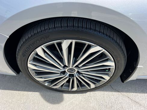 Used 2023 Nissan Altima 2.5 SL AWD/4WD image 11