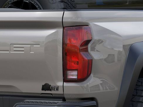 New 2026 Chevrolet Colorado ZR2 w/ ZR2 Bison Edition AWD/4WD image 11
