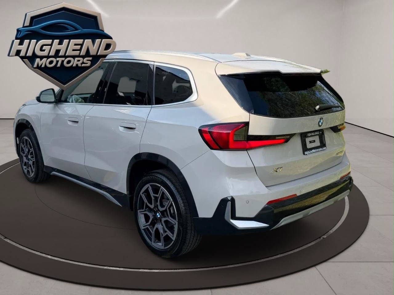Used 2026 BMW X1 xDrive28i w/ Convenience Package AWD/4WD image 4