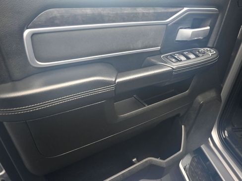 Used 2024 RAM 3500 Big Horn image 19