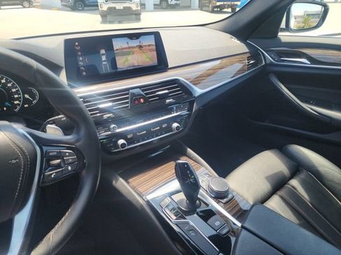 Used 2019 BMW 530e RWD image 26