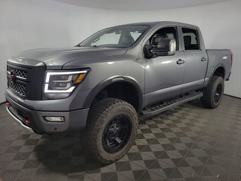 Used 2024 Nissan Titan PRO-4X w/ Pro-4x Convenience Package image 4