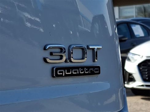 Used 2017 Audi Q7 3.0T Premium Plus w/ Premium Plus Package image 34