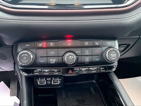 Used 2022 Dodge Durango Citadel AWD/4WD image 30