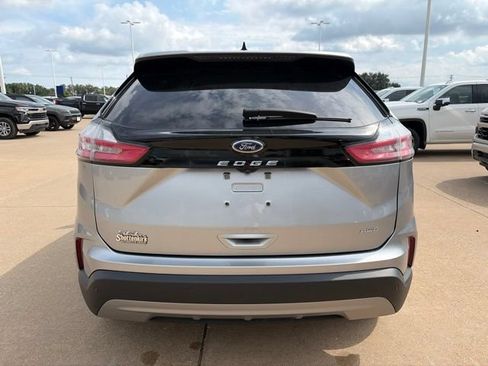 Used 2022 Ford Edge SEL w/ Convenience Package AWD/4WD image 4