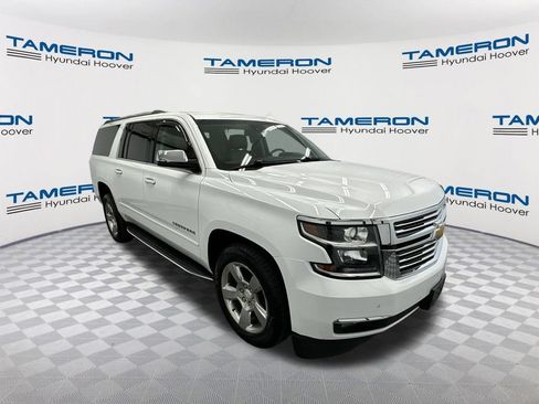 Used 2020 Chevrolet Suburban Premier AWD/4WD image 7
