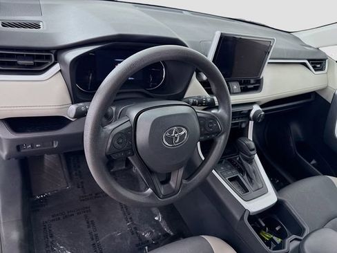 Certified 2025 Toyota RAV4 XLE FWD image 10