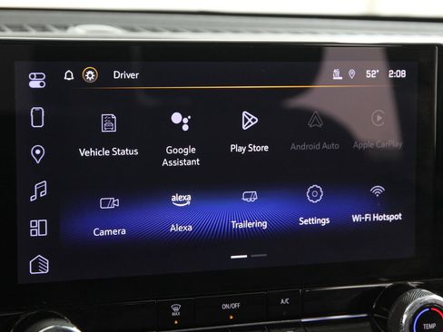 Certified 2024 Chevrolet Colorado W/T image 10