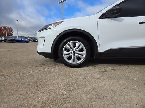 Used 2022 Ford Escape S image 10