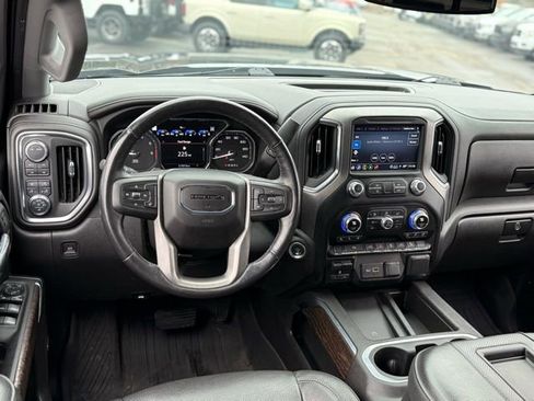 Used 2022 GMC Sierra 1500 Denali image 6