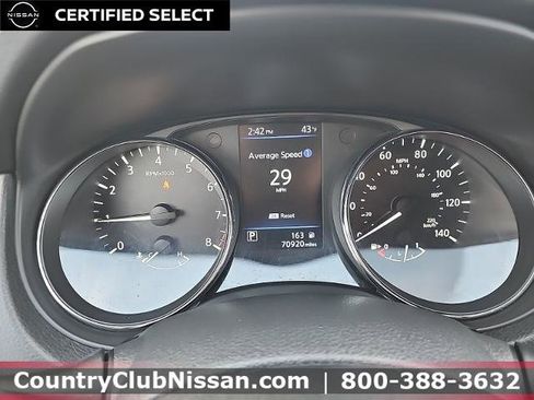 Certified 2018 Nissan Rogue SV w/ Premium Package image 21