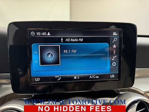 Used 2019 Mercedes-Benz C 300 4MATIC Sedan image 23