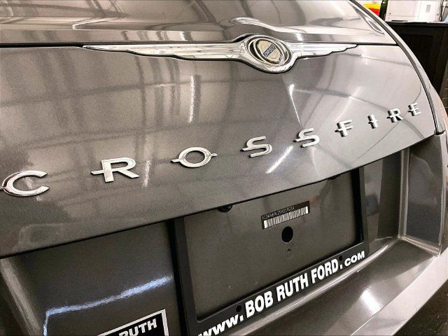 Used 2005 Chrysler Crossfire Limited RWD image 13