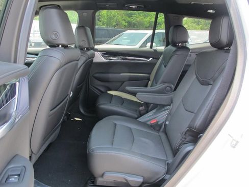 New 2025 Cadillac XT6 Premium Luxury w/ Technology Package image 24