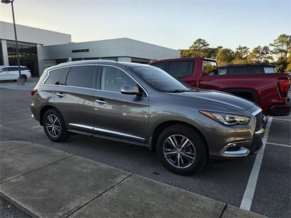 Used 2017 INFINITI QX60 FWD w/ Premium Plus Package