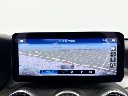 Used 2020 Mercedes-Benz GLC 350e 4MATIC image 6