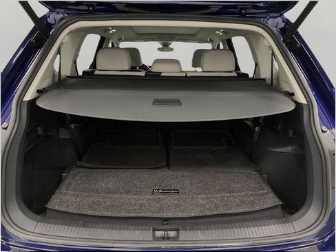 Used 2021 Volkswagen Tiguan SEL AWD/4WD image 6
