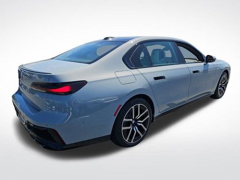 New 2025 BMW 760i xDrive AWD/4WD image 8