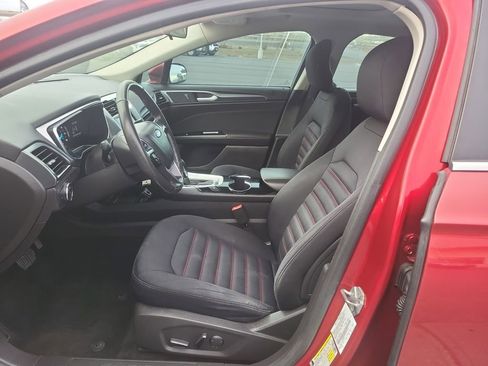 Used 2014 Ford Fusion SE image 11