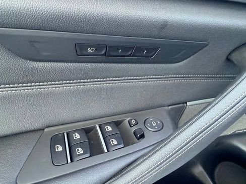 Used 2023 BMW 540i w/ M Sport Package RWD image 8