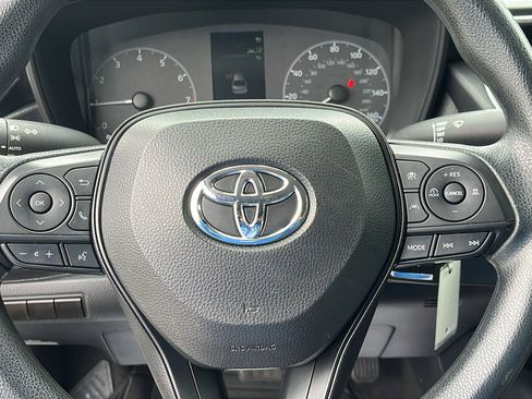 Used 2023 Toyota Corolla LE FWD image 11