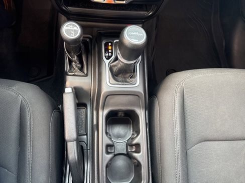 Used 2021 Jeep Gladiator Sport image 22