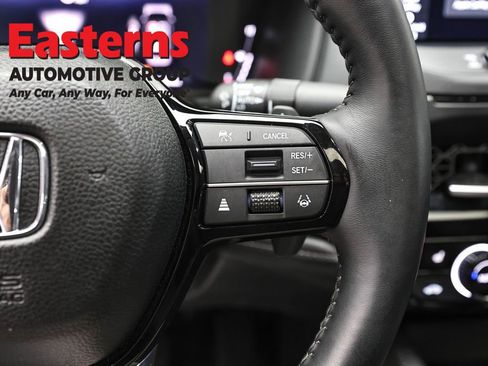 Used 2025 Honda Accord Touring image 16